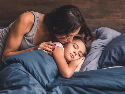 25 Kalimat yang Bisa Diucapkan Jelang Anak Tidur, Bikin Si Kecil Percaya Diri