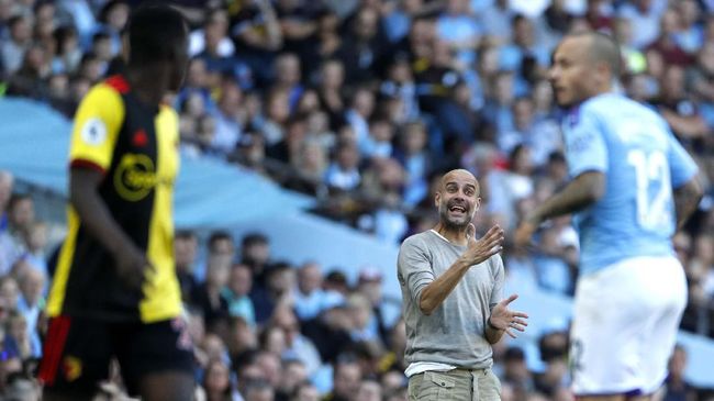 Guardiola Siap Mundur dari Manchester City Pep Guardiola menyatakan siap mundur dari Manchester City jika prestasi The Citizens tidak berjalan sesuai keinginan presiden klub Khaldoon Al Mubarak.