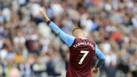 Kisah Haru Bomber Ukraina di West Ham: Telepon Keluarga Seharian