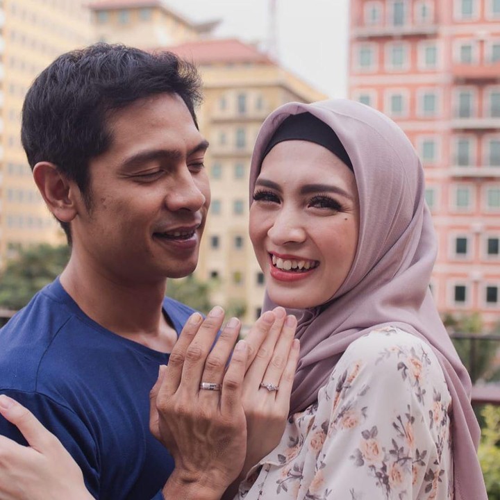 <p>Adi Nugroho dan Donita resmi menikah pada 6 September 2014, Bun. (Foto: Instagram @donitabhubiy)</p>