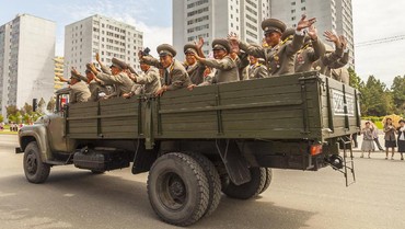 Kepergok Joget Lagu BTS, 3 Tentara Korea Utara Dijebloskan ke Penjara