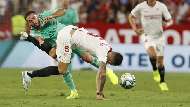 Real Madrid meraih kemenangan 1-0 atas Sevilla dalam lanjutan Liga Spanyol di Stadion Ramon Sanchez Pizjuan, Senin (23/9) dini hari WIB.