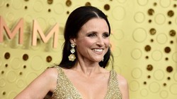 8 Gaya Busana Terbaik di Ajang Red Carpet Emmys Award 2019