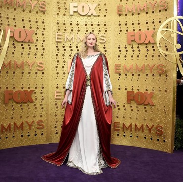 Gaun Gwendoline Christie Dianggap sebagai Gaya Terburuk