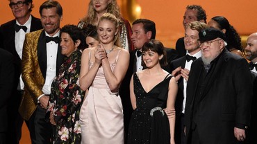 Game of Thrones Borong 12 Piala Emmy Awards 2019