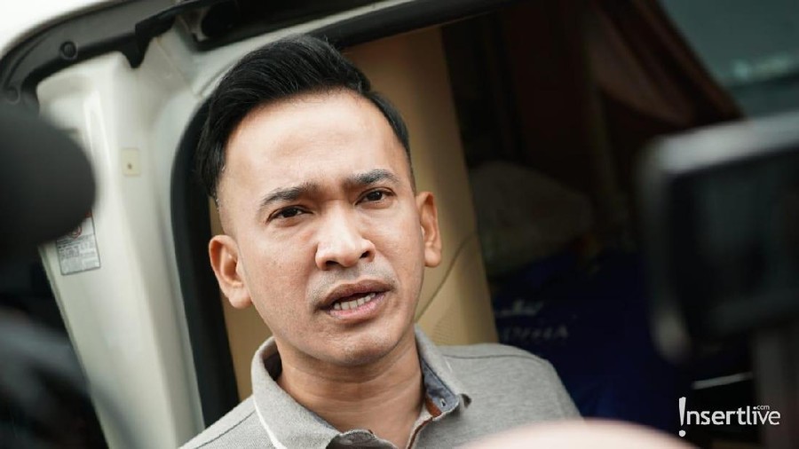 Tak Mau Disebut Settingan, Ruben Onsu Tolak Cabut Laporan Kasus Pesugihan Ruben Onsu tak akan cabut gugatan terhadap akun Hikmah Kehidupan.