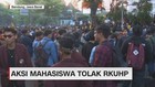 VIDEO: Aksi Mahasiswa Tolak RKUHP di Bandung