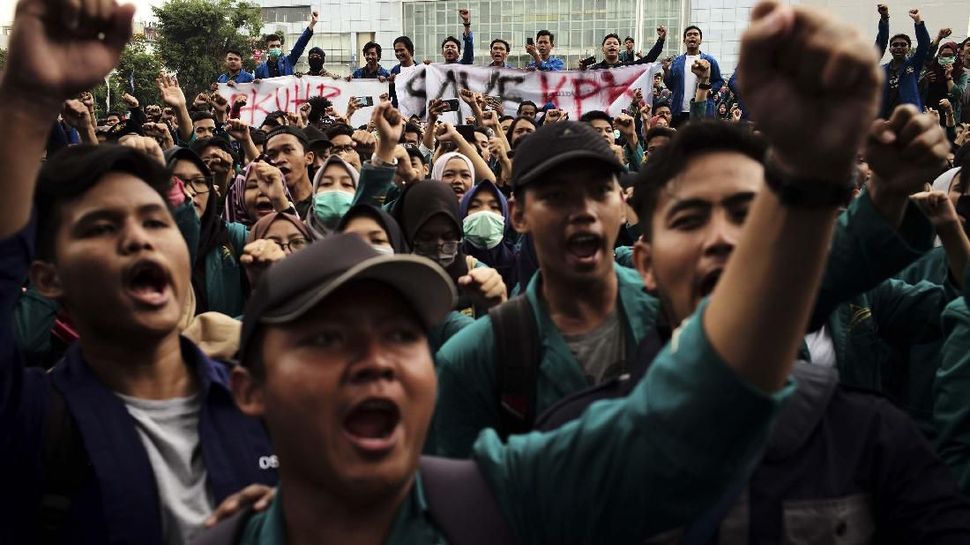 Foto Aksi Protes Mahasiswa