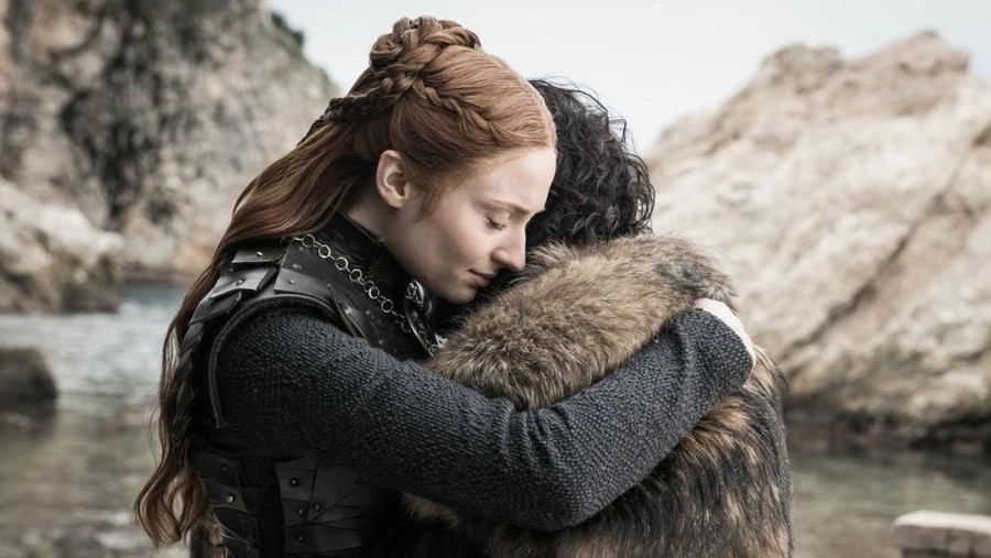 Momen Manis Sophie Turner dan Kit Kit Harington Reuni di Emmy Awards