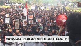 VIDEO: Mahasiswa Gelar Aksi Mosi Tidak Percaya DPR