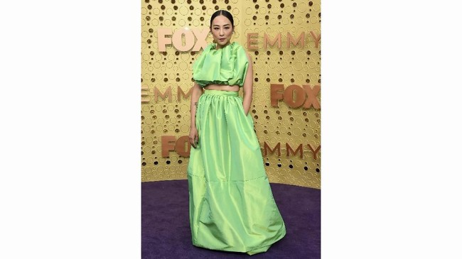 FOTO: Selebriti dengan Busana Terburuk di Emmy Awards 2019