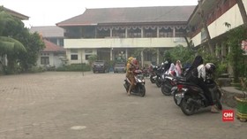 img-title VIDEO: Sekolah Pekanbaru Siapkan Belajar Berbasis Online