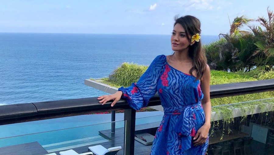 Selain dikenal jago masak, Farah Quinn ternyata juga menggeluti dunia modeling.