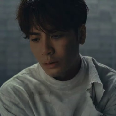 Lirik Lagu Bullet to Heart - Jackson Wang