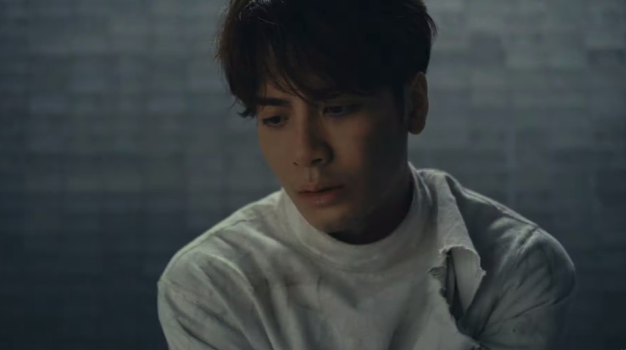 Lirik lagu baru Jackson Wang yang berjudul Bullet To Heart