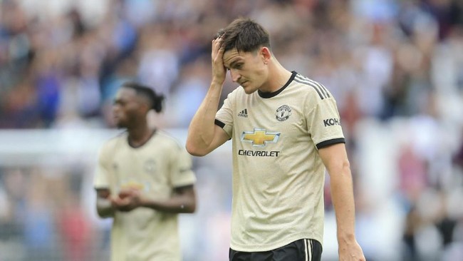 Harry Maguire dikabarkan meminta Ole Gunnar Solskjaer tidak mencoretnya dari skuat Manchester United setelah beberapa kali tampil buruk.