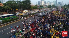 Trik Buat Pengemudi Supaya Lolos dari Kerumunan Pedemo