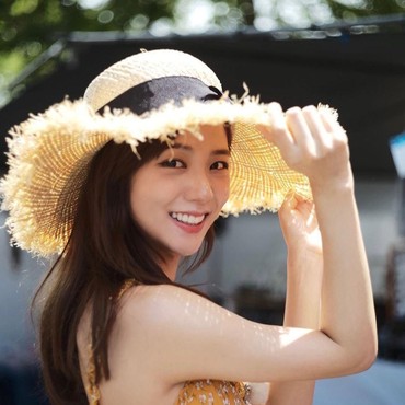 Tips Makeup Ala Jisoo BLACKPINK, Dijamin Flawless