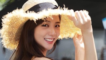 img-title Dokter Bedah Plastik Pilih Jisoo BLACKPINK sebagai Idol K-Pop Tercantik