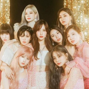 Usai Insiden Jihyo Terjatuh, Personel TWICE Kirim Pesan untuk Fans