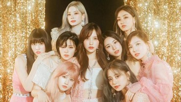 Usai Insiden Jihyo Terjatuh, Personel TWICE Kirim Pesan untuk Fans