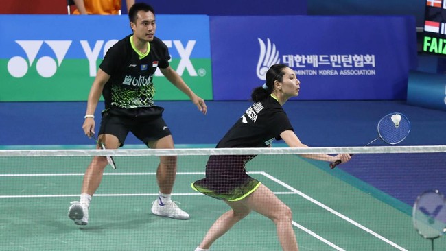 Indonesia memutuskan hanya mengirimkan tiga wakil ke turnamen badminton India Open, 11-26 Mei mendatang.