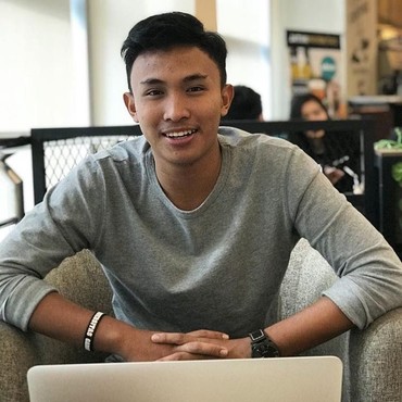 Ketua BEM UGM Trending di Twitter, Netizen: Cerdas dan Intelektual