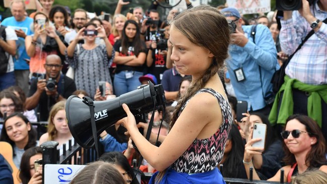 Aktivis lingkungan asal Swedia, Greta Thunberg, meladeni cuitan Presiden AS, Donald Trump, tentang pidato soal perubahan iklim di Twitter.