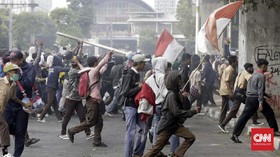 #STMMelawan Warnai Jagat Twitter Saat Demo Pelajar di DPR