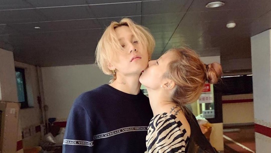 1. HyunA dan E'Dawn Hubungan mereka mendapat tentangan dari netizen.