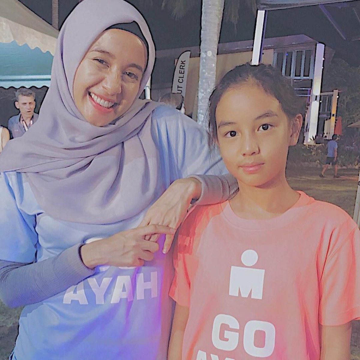 Memutuskan menikah dengan Engku Emran&comma; Laudya Cynthia Bella terlihat sangat dekat dengan putri satu-satunya Emran&comma; Aleesya&period;