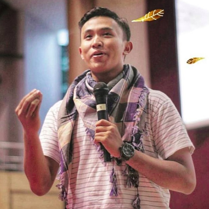 <p>Ketua Badan Eksekutif Mahasiswa (BEM) UGM yang akrab disapa Fathur ini merupakan mahasiswa Fakultas Kedokteran Gigi (FKG) angkatan 2015. Fathur dikenal sebagai mahasiswa yang sangat aktif di organisasi, baik di dalam maupun di luar kampus. (Foto: instagram @fathuurr_)</p>