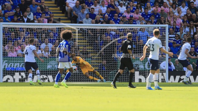 Tendangan penalti ala panenka yang dilakukan Jevani Brown di laga Colchester United vs Tottenham Hotspur diklaim sebagai yang terburuk sepanjang sejarah.