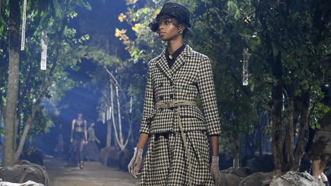 FOTO: Back to Nature ala Dior di Paris Fashion Week