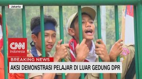 VIDEO: Ini Nih Alasan Aksi Demo Pelajar di Luar Gedung DPR