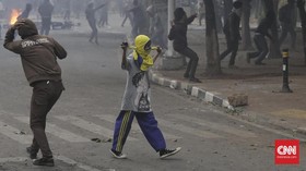 Perjalanan KRL Rute Tanah Abang Dibatalkan Akibat Demo