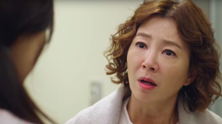 Sinopsis drama korea Left-Handed Wife episode 4.