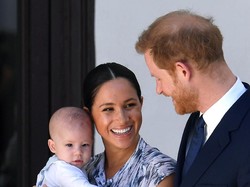Terungkap, Kado Natal Unik Ratu Elizabeth Buat Anak Pangeran Harry