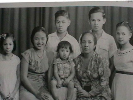 Pertanyaan Sulit Habibie Saat Masih Kecil, Anak Bunda Bertanya Hal Sama?