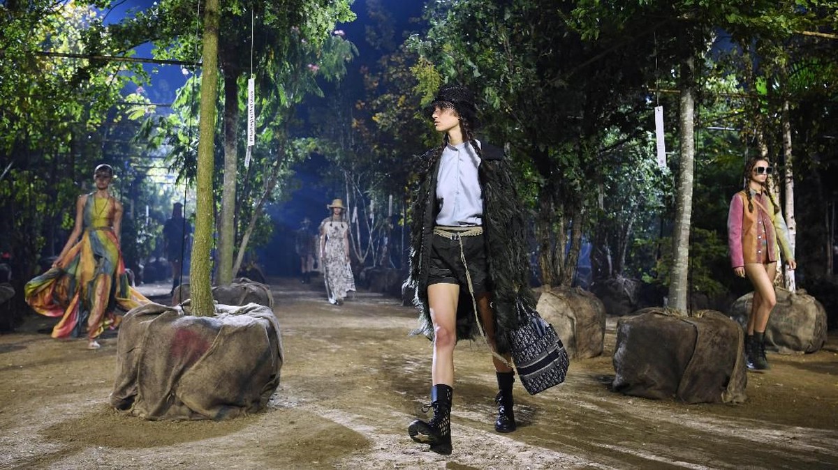 FOTO: Back to Nature ala Dior di Paris Fashion Week