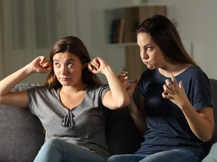 Kakak Ipar Nyinyir Bikin Rumah Tangga Rusuh