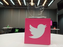 Twitter Uji Coba Cara Follow Banyak Akun Sekaligus