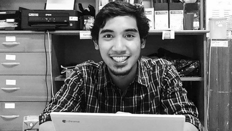 Tak kalah keren dari Ketua BEM UGM, Ketua BEM ITB juga seorang imam Masjid Salman ITB dan turut menciptakan aplikasi kesehatan.