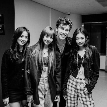 Foto Bareng, Apakah BLACKPINK Bakal Kolaborasi Bareng Shawn Mendes?