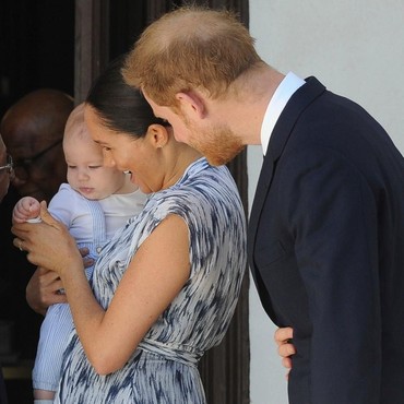 Wajah Imut Putra Pangeran Harry-Meghan Markle Saat Royal Tour ke Afrika