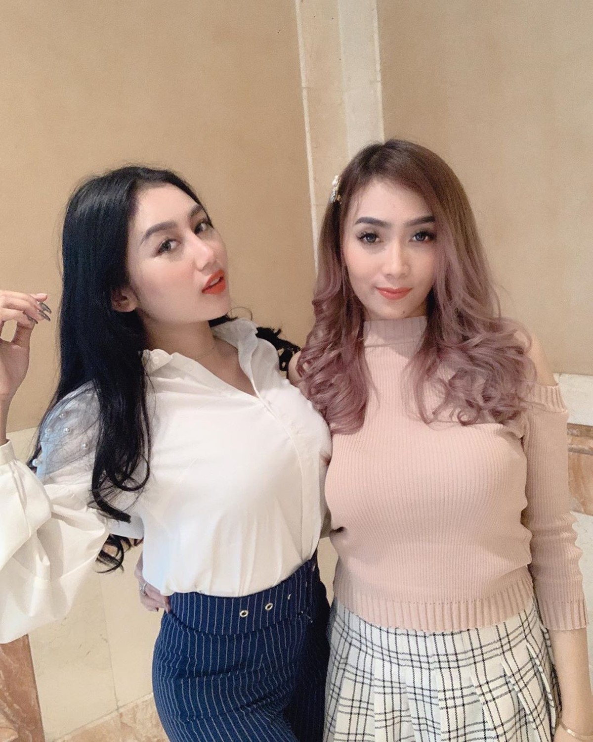 Duo Serigala&comma; Pamela dan Oza Kioza terlibat perseteruan&period; Bahkan&comma; pertengkaran ini membuat Oza berniat hengkang&period; 