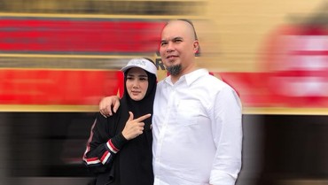 Pengakuan Mulan Jameela Tak Kuat Pisah Ranjang dengan Ahmad Dhani