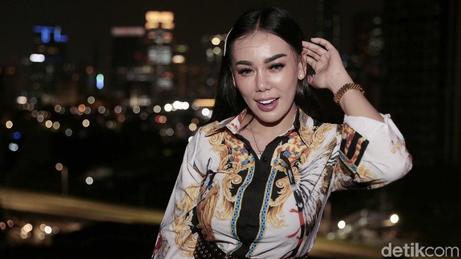 Bebby Fey saat berkunjung ke kantor detikcom.
