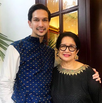 Dimas Beck Host Bikin Laper Penyayang Ibu Dan Nenek Foto 1