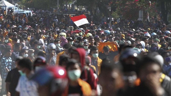 Ombudsman menggandeng LPSK dalam mengawal pengusutan kasus dua mahasiswa UHO tewas saat unjuk rasa di Kendari berujung kericuhan beberapa waktu lalu.
